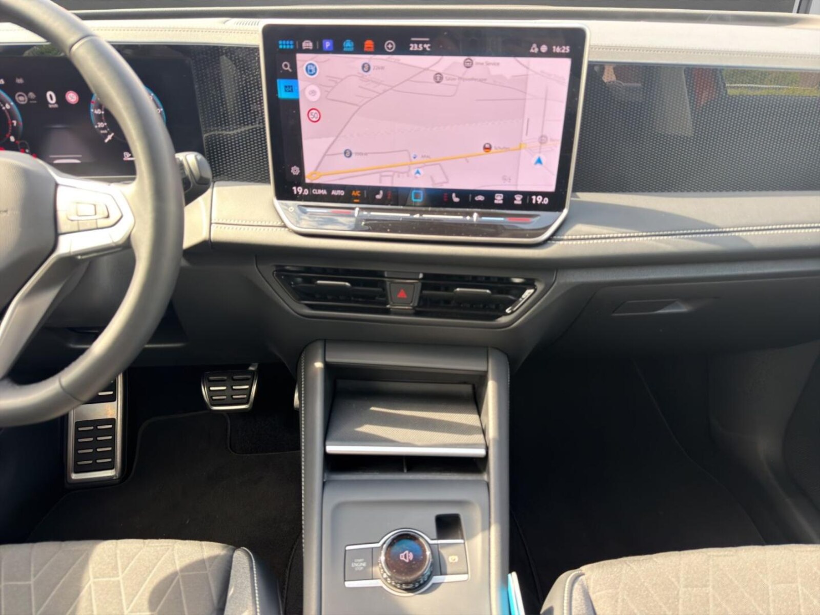 Volkswagen Tiguan – Bild 13