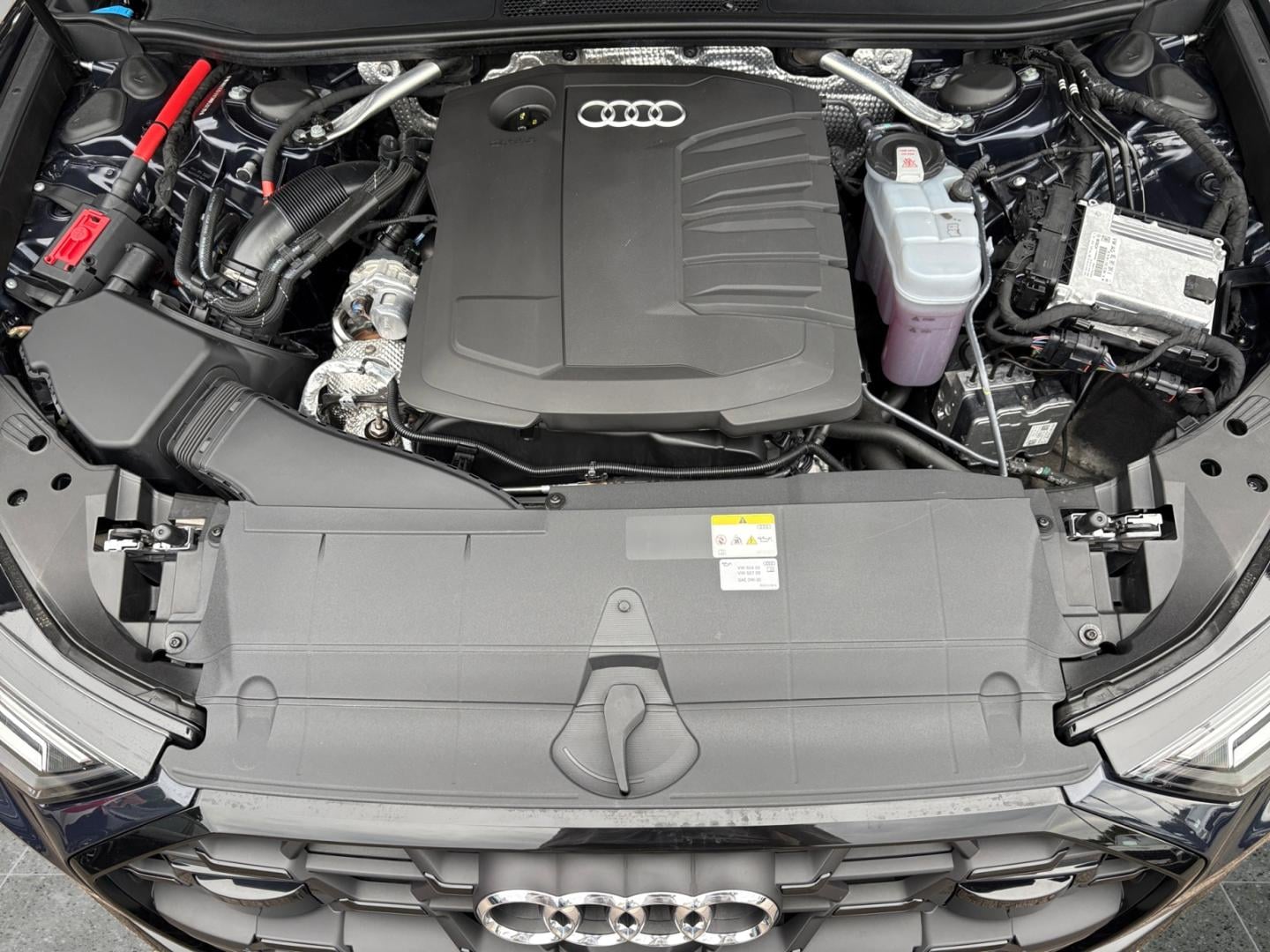 Bild über Audi A6 Avant S line 40 TDI S tronic - für weitere Informationen kontaktieren Sie den Audi Partner