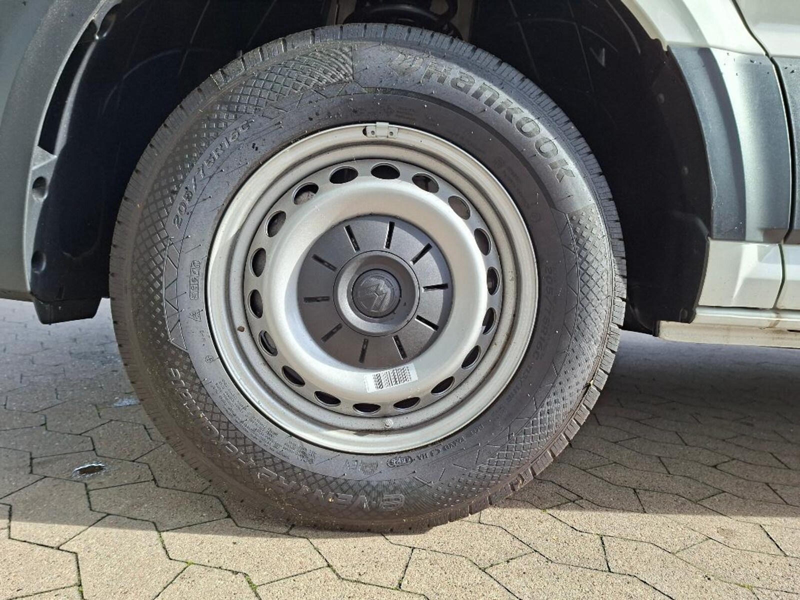Volkswagen Crafter Kasten mittlerer Radstand – Bild 13