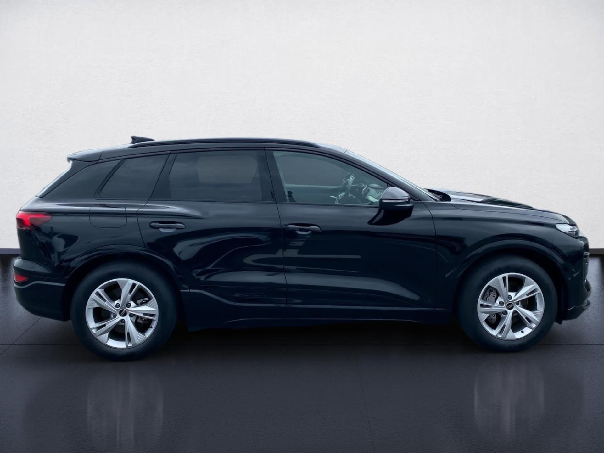Audi Q6 SUV e-tron