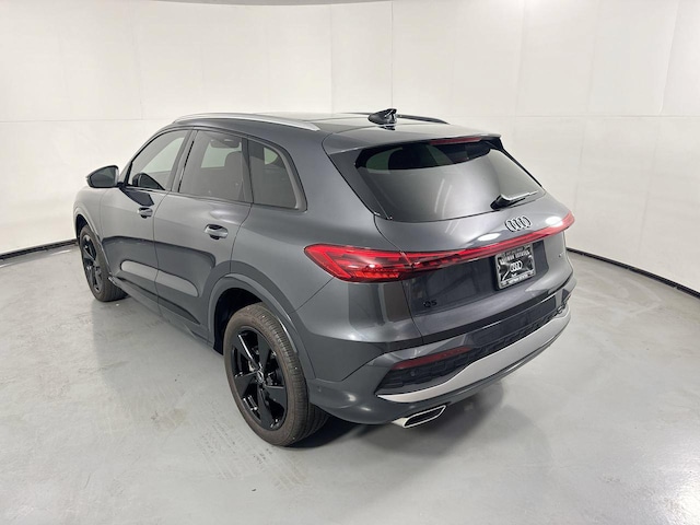 2025 Audi New Q5 Premium Plus - Photo 34