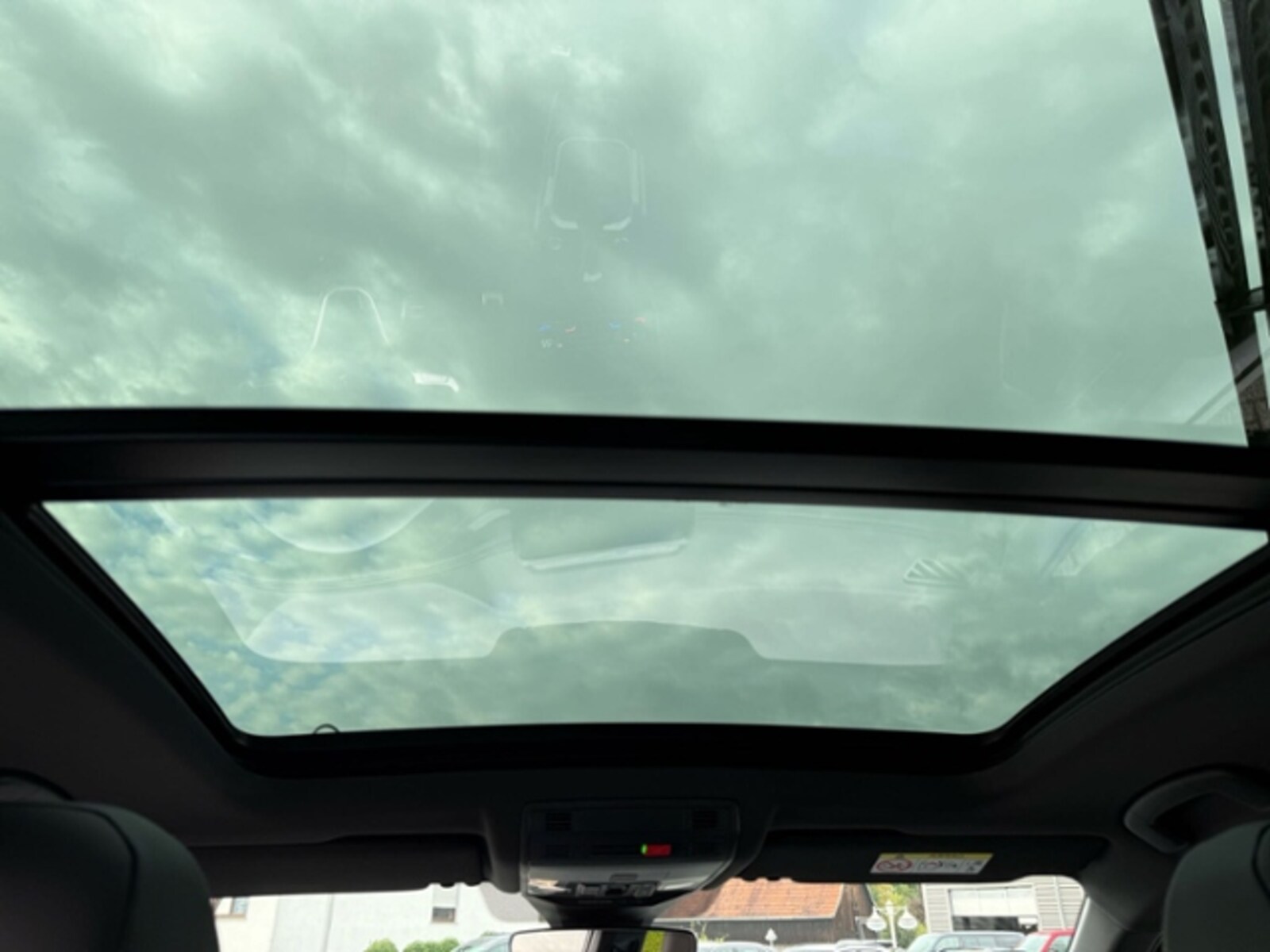 Volkswagen T-Roc – Bild 13
