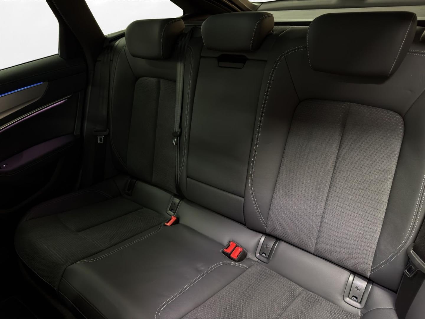 Bild über Audi S6 Avant TDI quattro tiptronic - für weitere Informationen kontaktieren Sie den Audi Partner