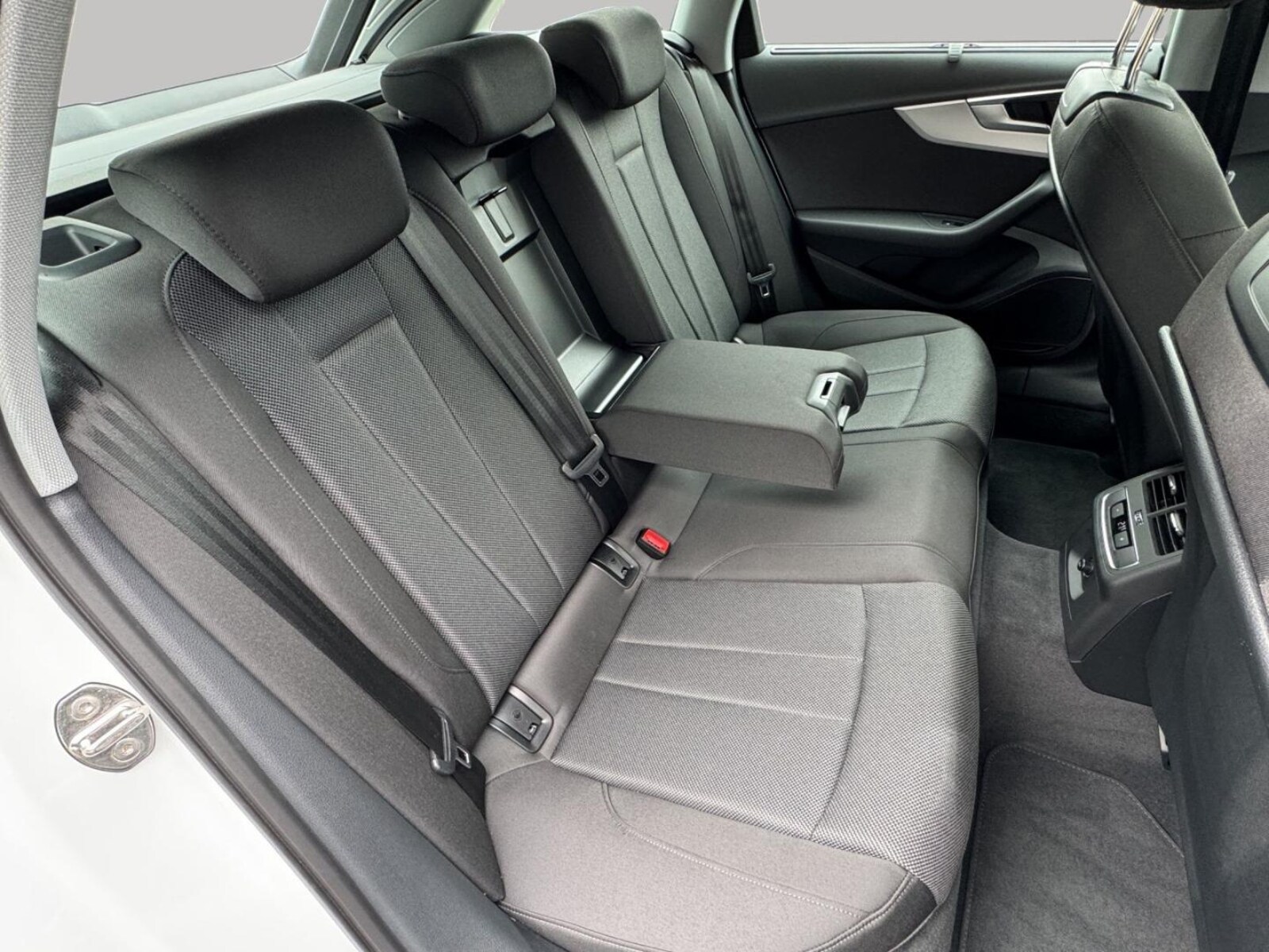 Audi A4 Avant – Bild 15