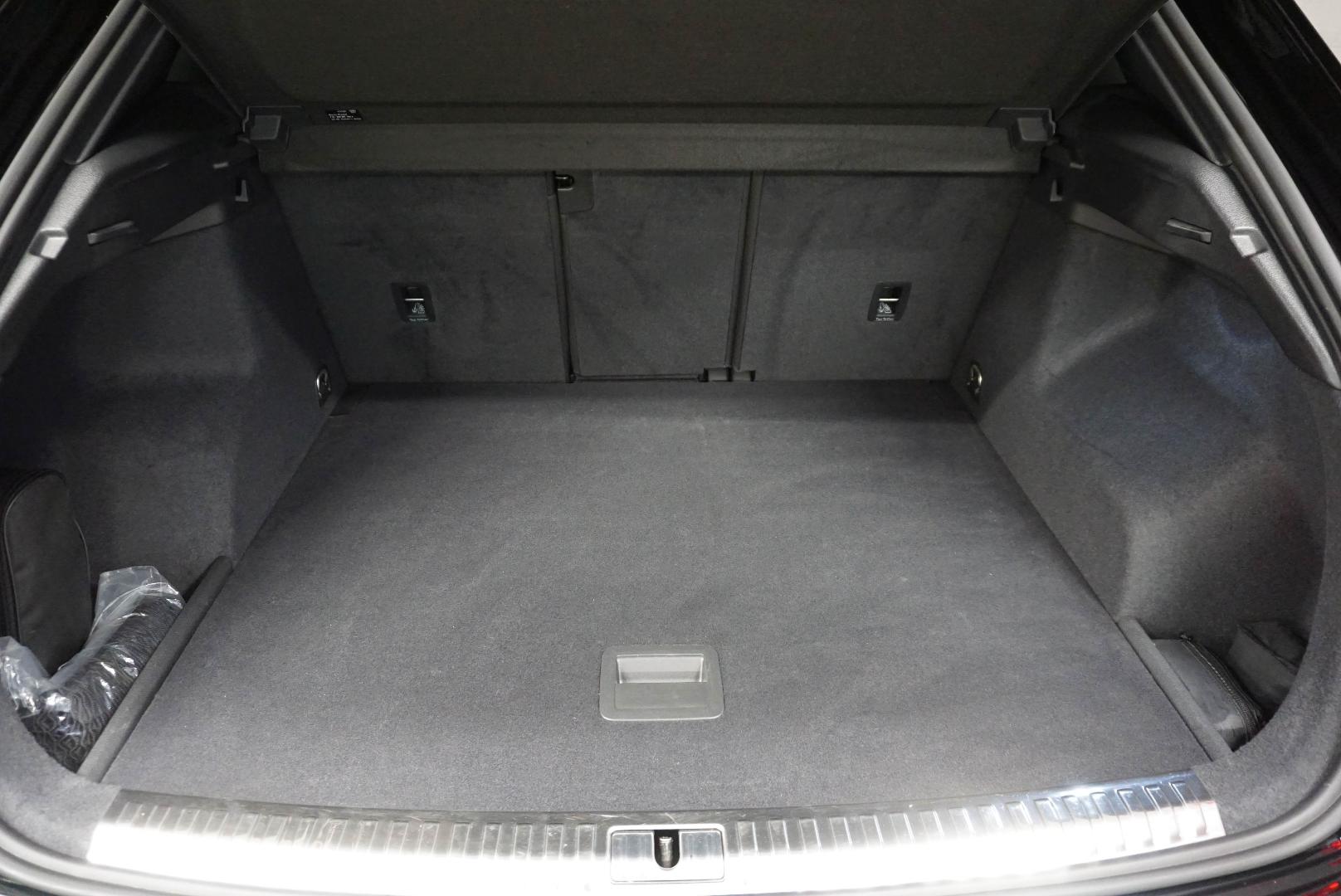 Image about Audi Q3 Attraction S line 40 TDI quattro 147 kW (200 ch) S tronic