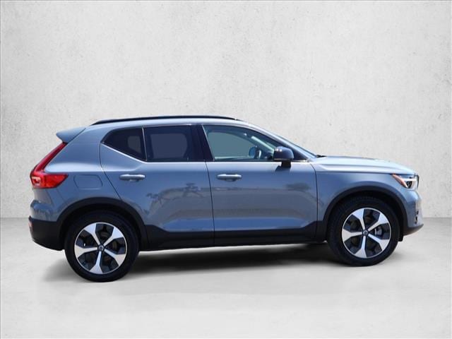 2023 Volvo XC40
