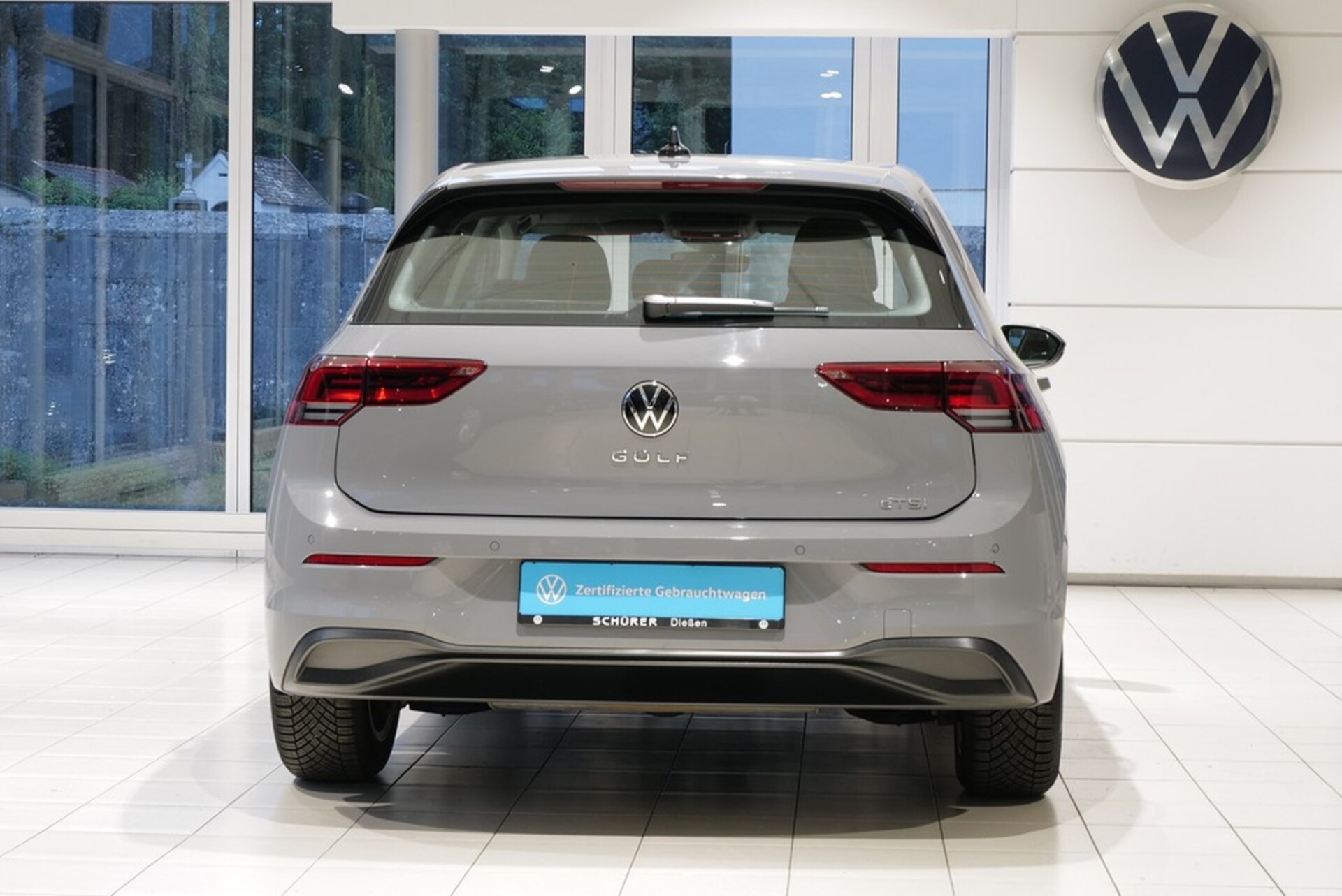 Volkswagen Golf Life