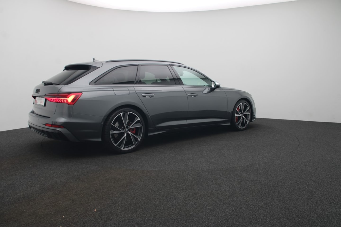 Bild über Audi S6 Avant TDI quattro tiptronic - für weitere Informationen kontaktieren Sie den Audi Partner