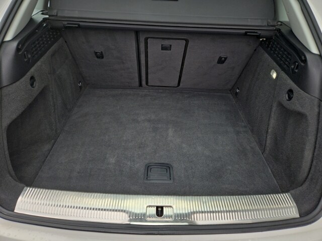 Image about Audi Q3 sport 2.0 TDI quattro 6-Gang