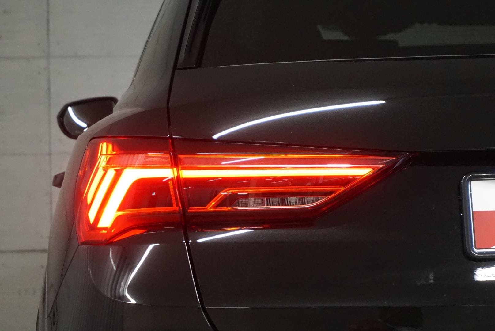 Image about Audi Q3 Attraction S line 40 TDI quattro 147 kW (200 ch) S tronic