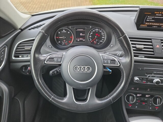 Image about Audi Q3 sport 2.0 TDI quattro 6-Gang