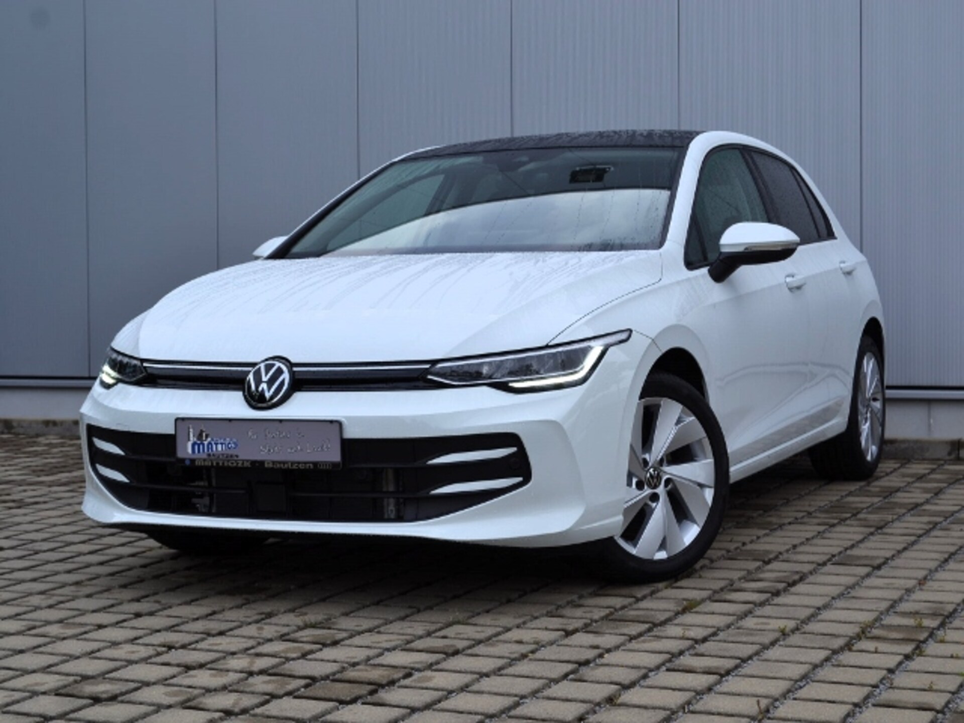 Volkswagen Golf Life