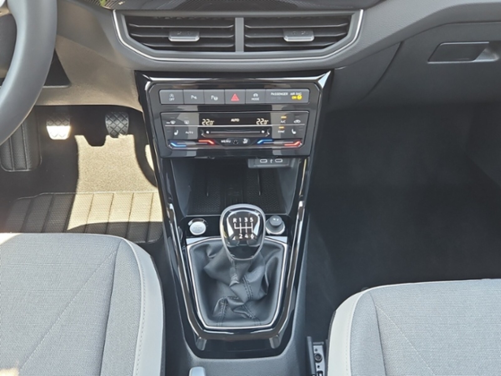 Volkswagen T-Cross – Bild 11