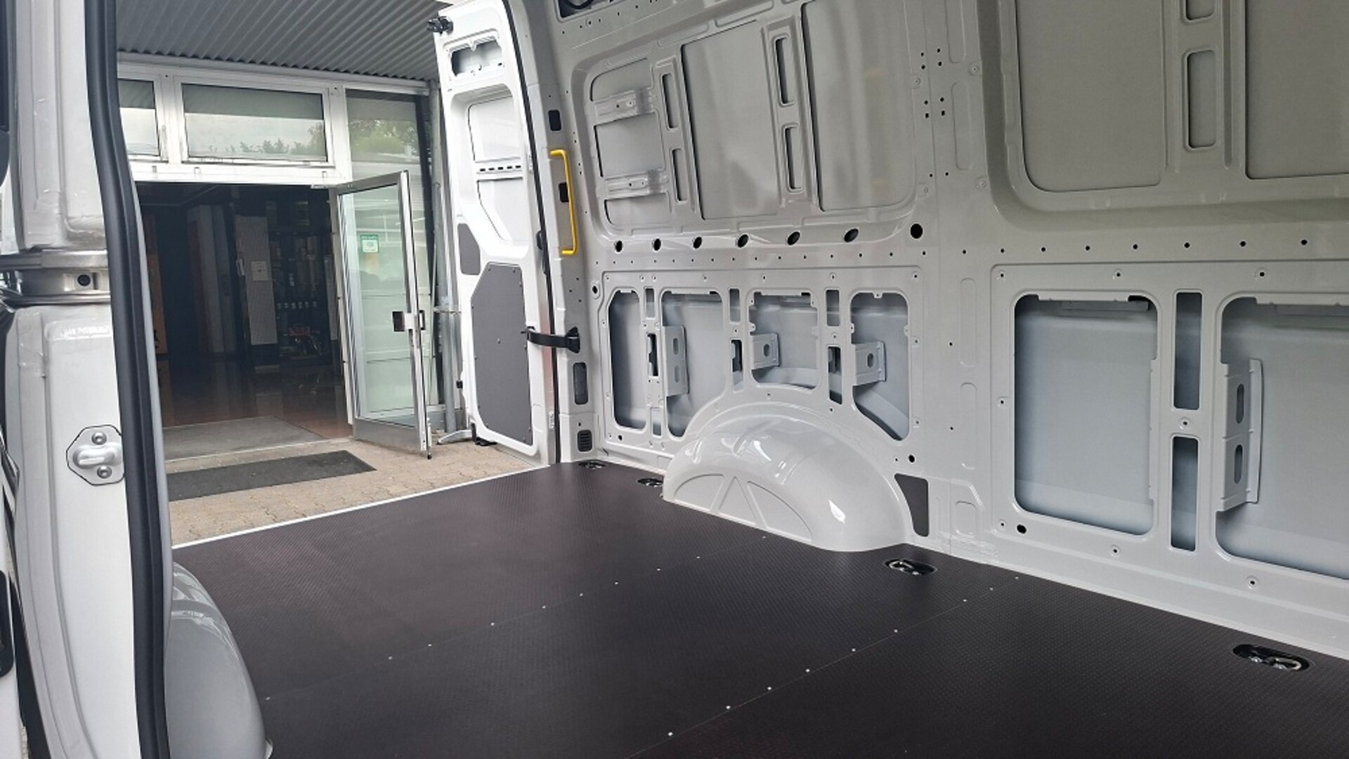 Volkswagen Crafter Kasten mittlerer Radstand