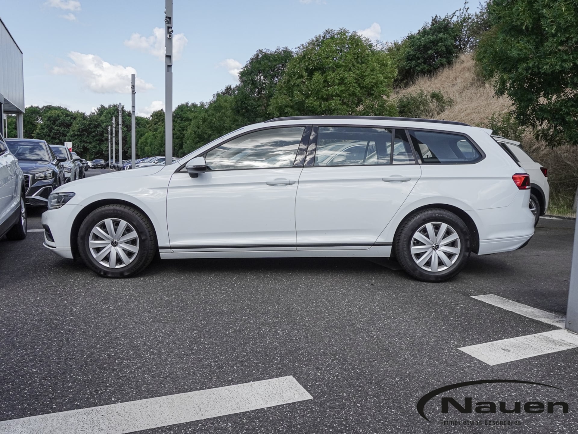 Volkswagen Passat Variant Basis-Modell