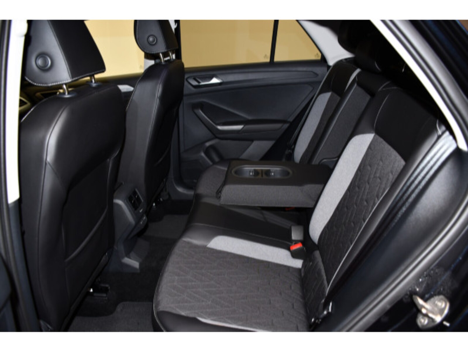 Volkswagen T-Roc – Bild 10