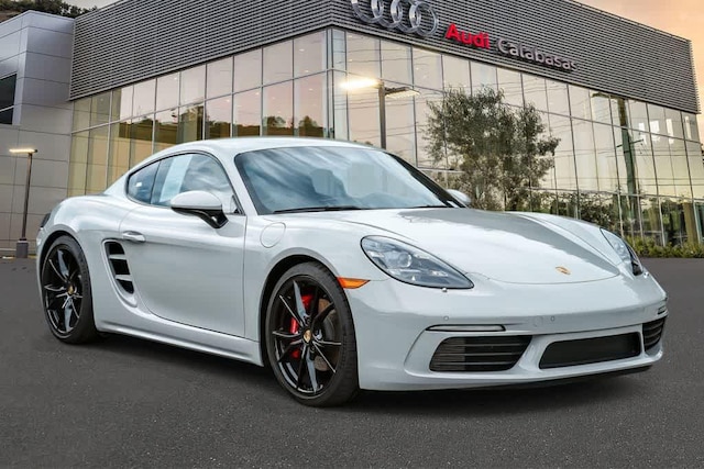 2025 Porsche 718 Cayman