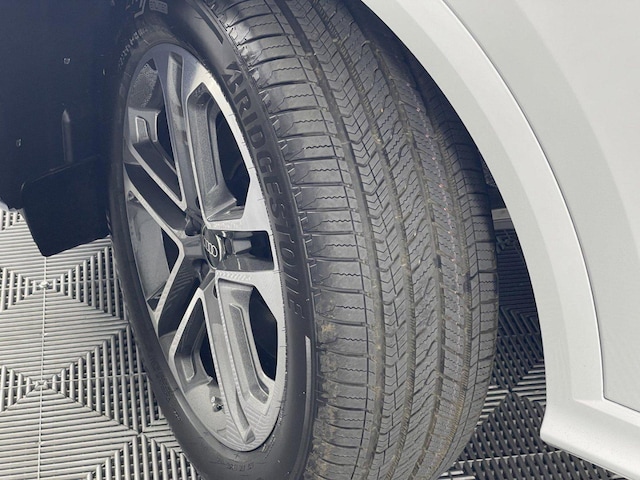 2025 Audi Q5 Premium - Photo 8