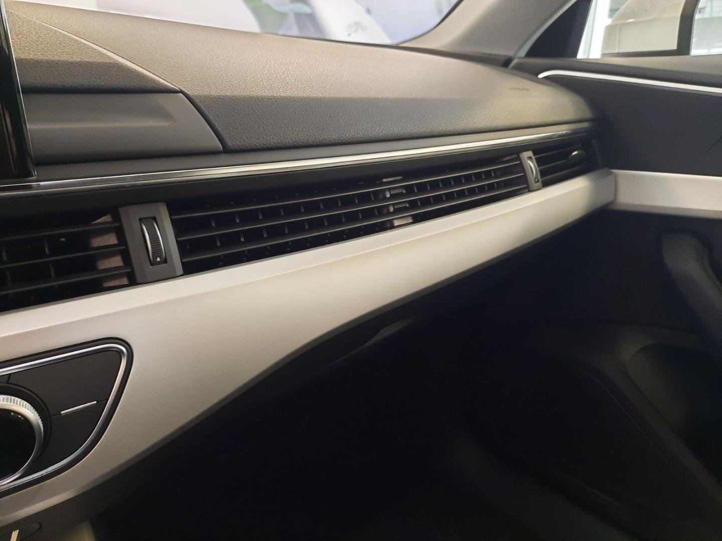 Image about Audi A4 Avant Business 30 TDI 100 kW (136 CV) S tronic