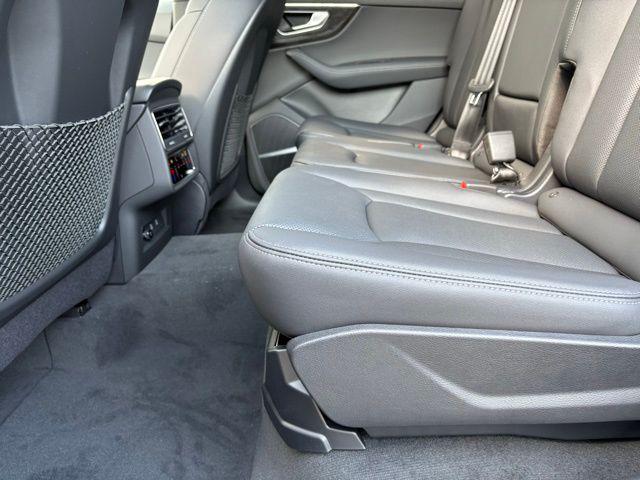 2025 Audi Q7 Premium Plus - Photo 13