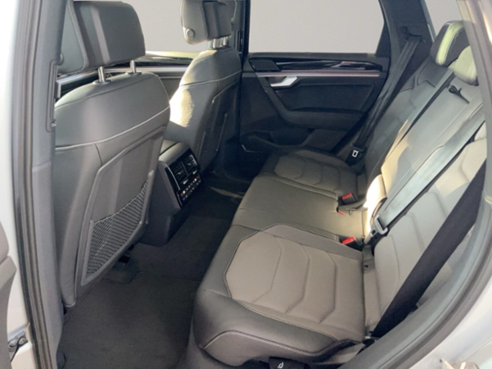 Volkswagen Touareg – Bild 10
