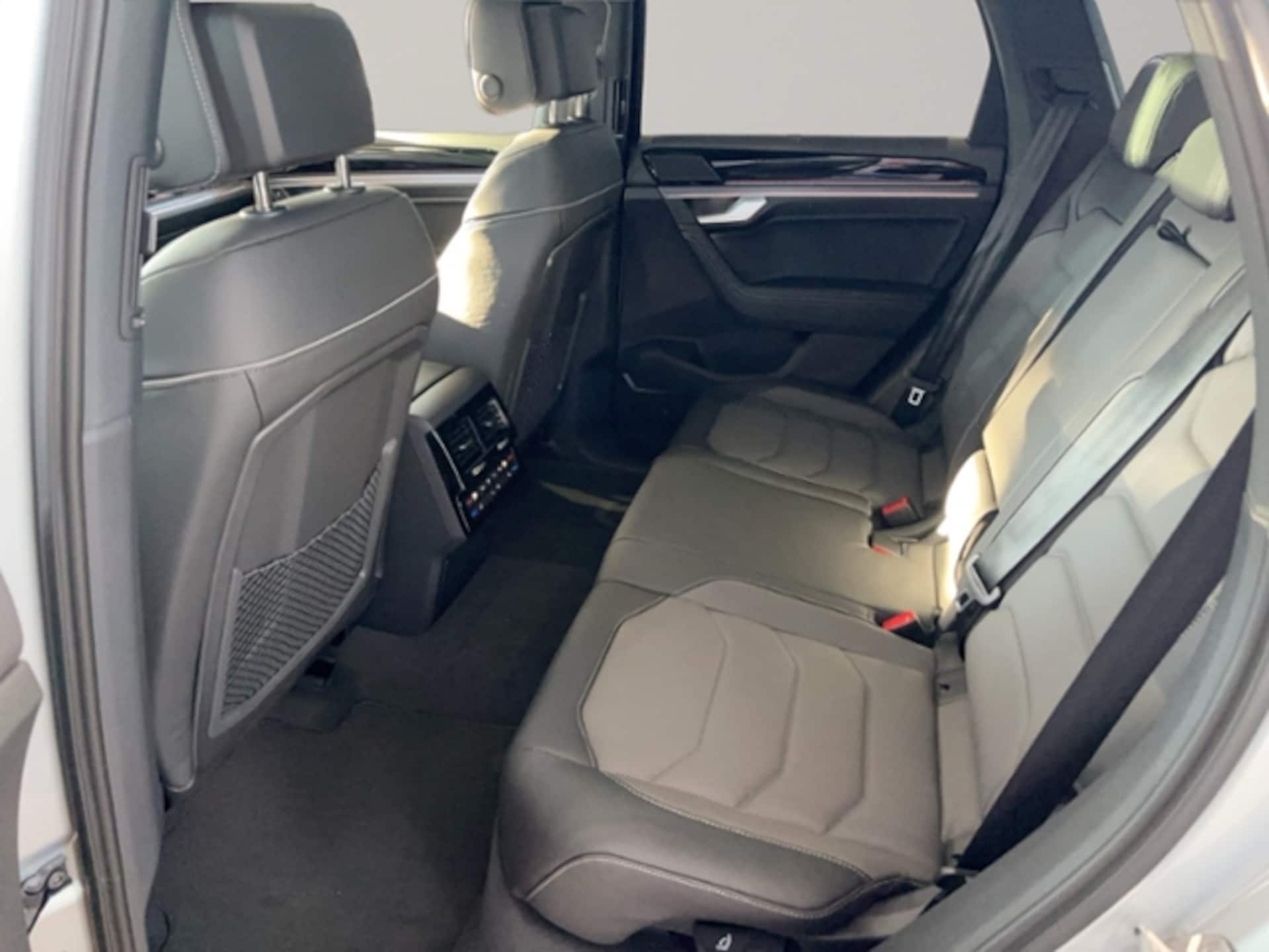 Volkswagen Touareg R-Line