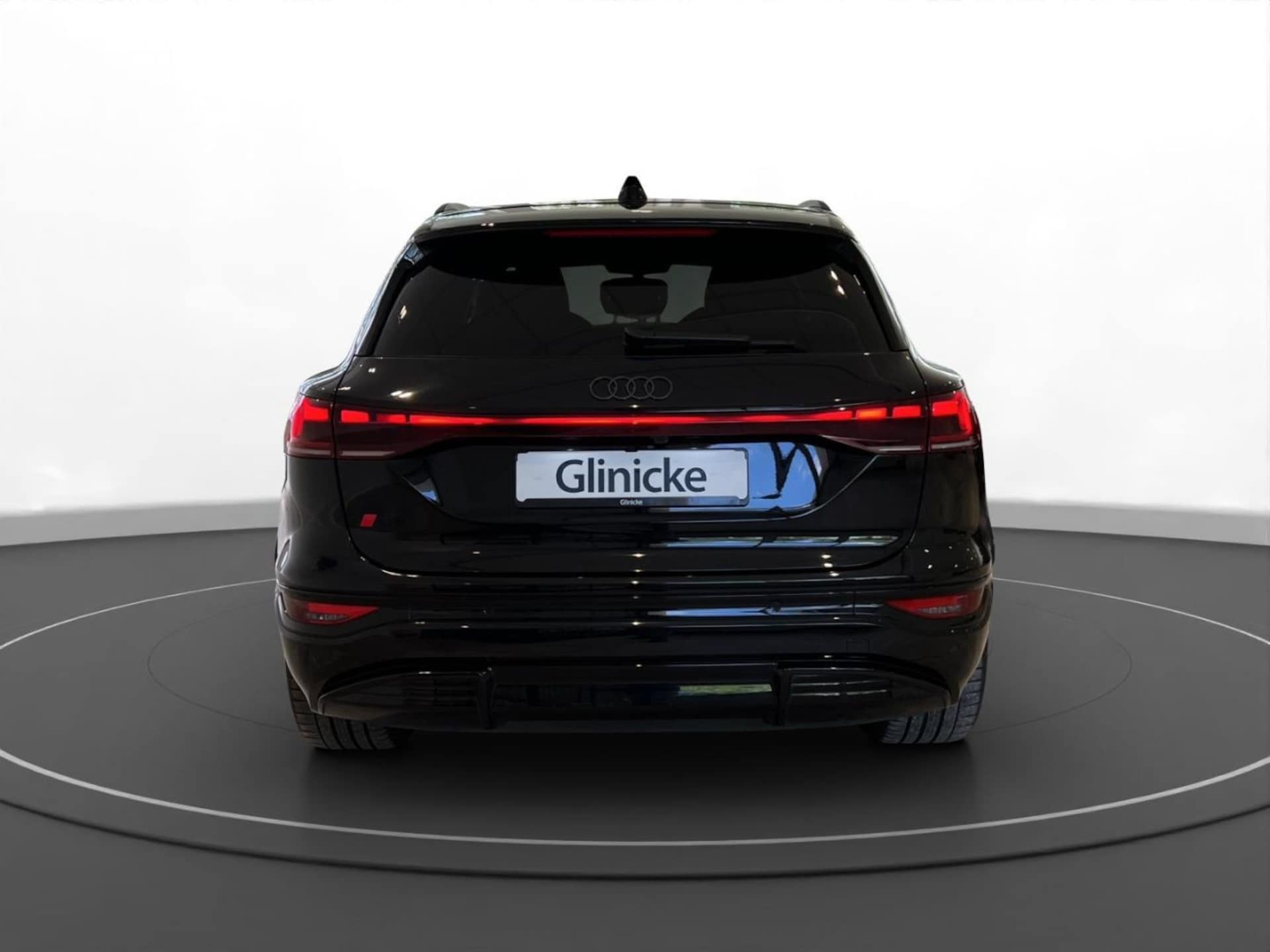 Audi Q6 SUV e-tron