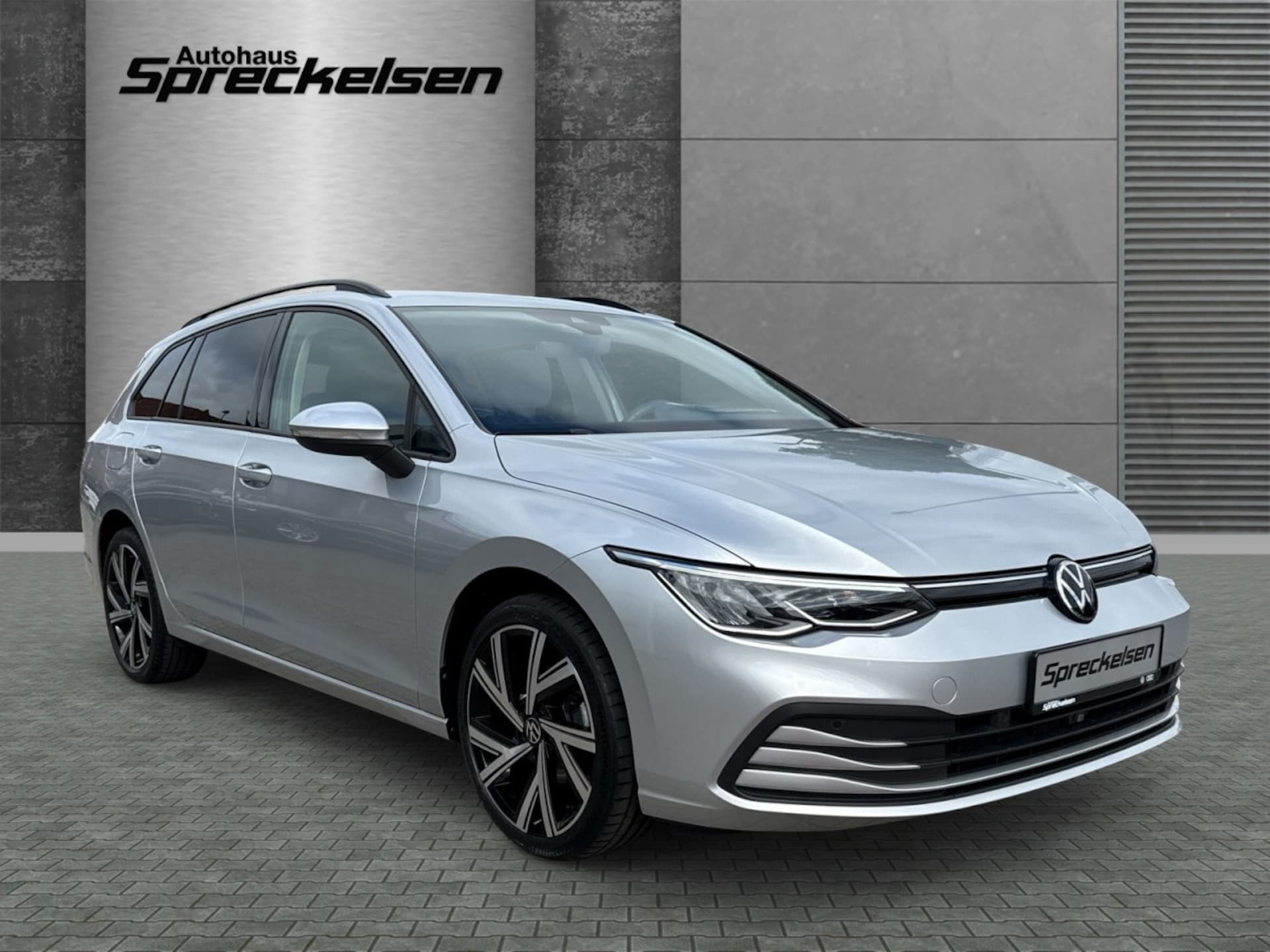 Volkswagen Golf Variant Life