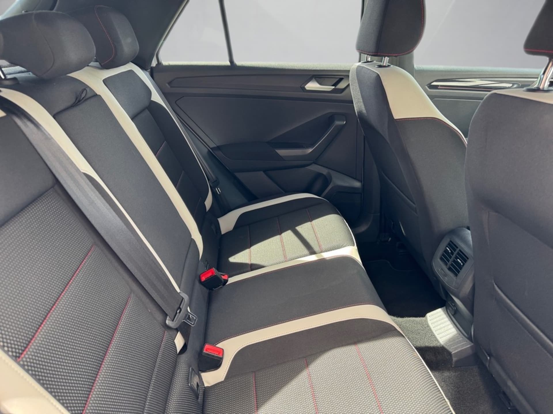Volkswagen T-Roc Sport