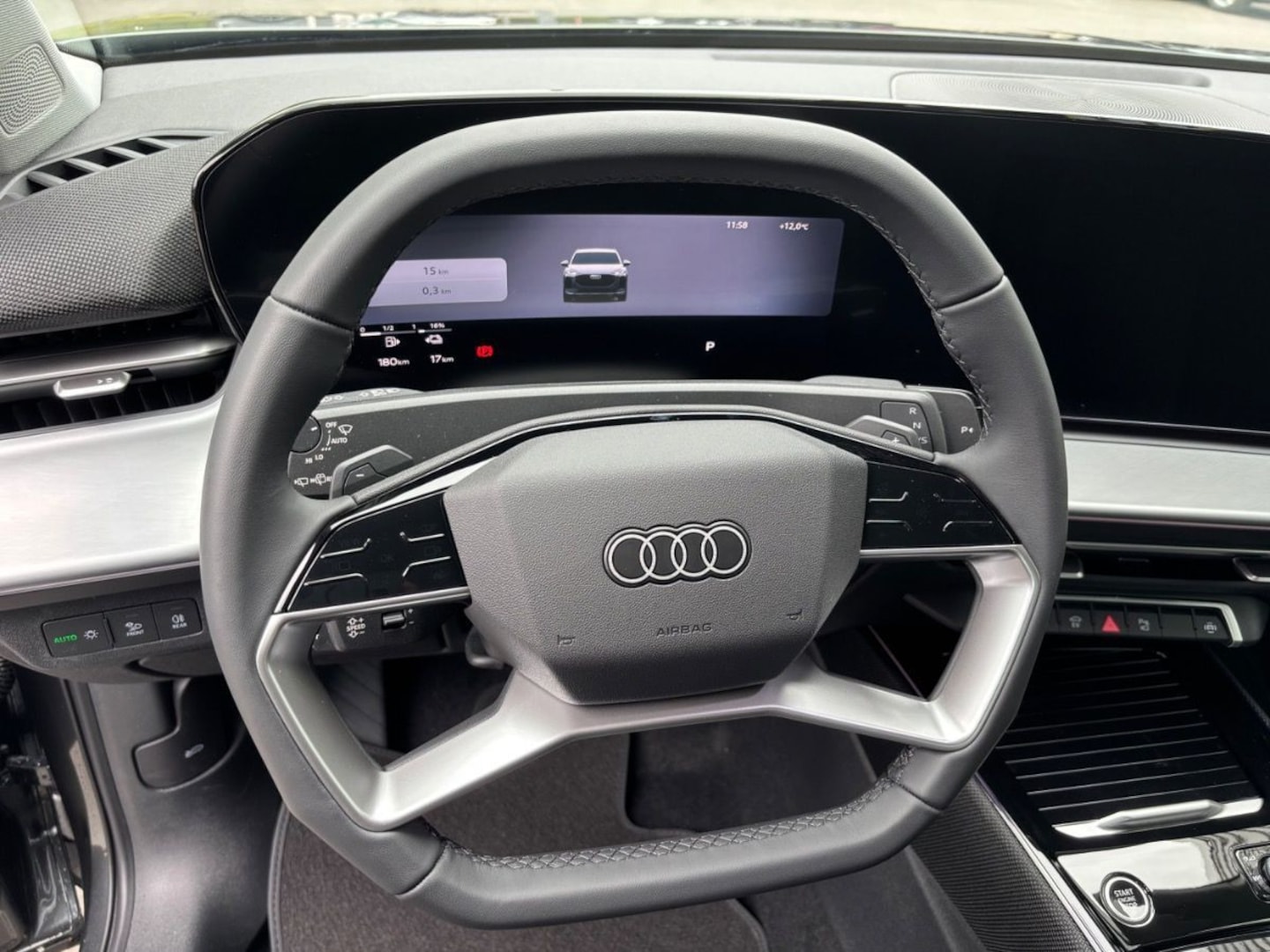 Bild über Audi Q3 SUV e-hybrid e-hybrid 200 kW S tronic - für weitere Informationen kontaktieren Sie den Audi Partner