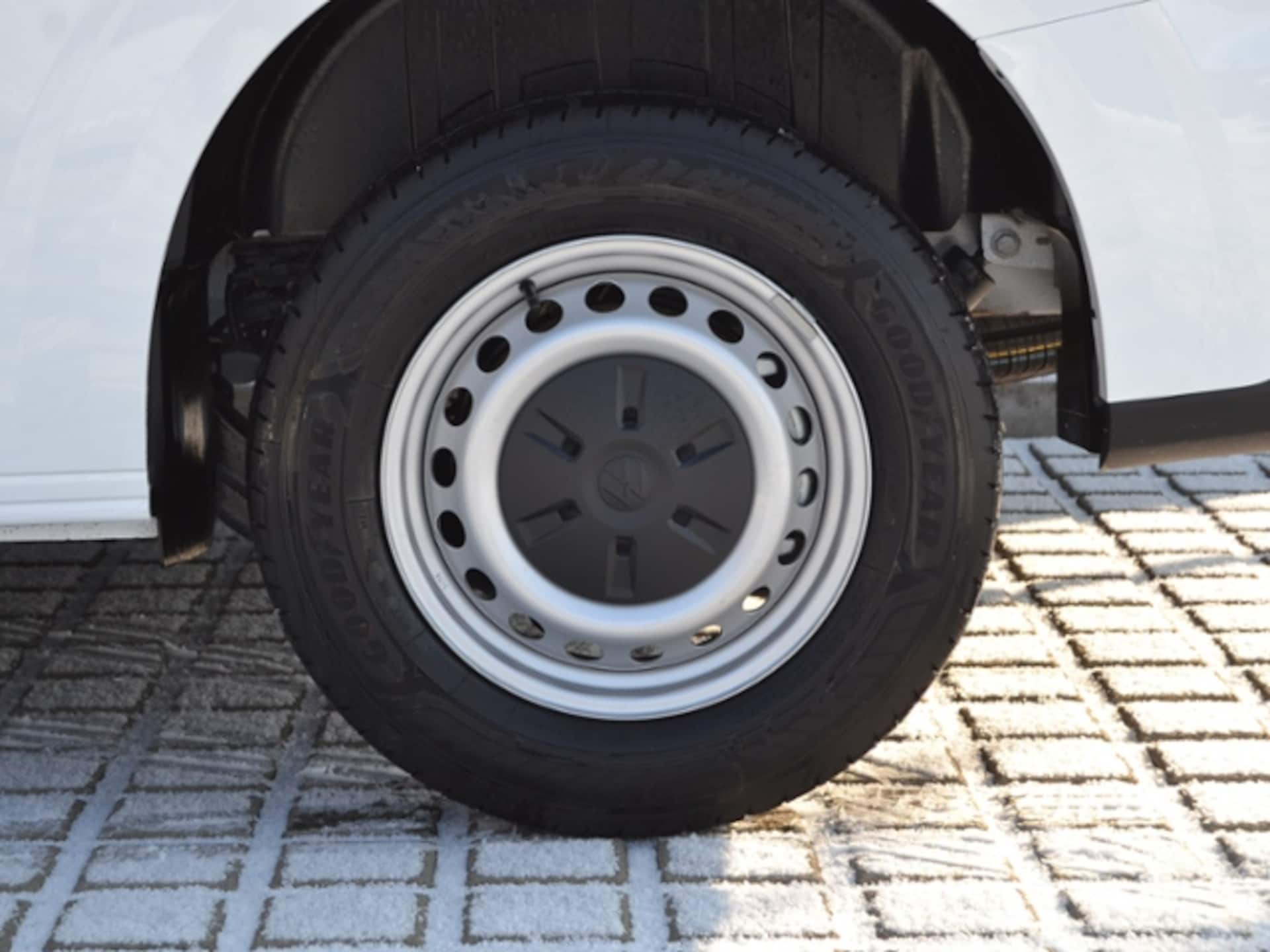 Volkswagen Transporter Kasten kurzer Radstand