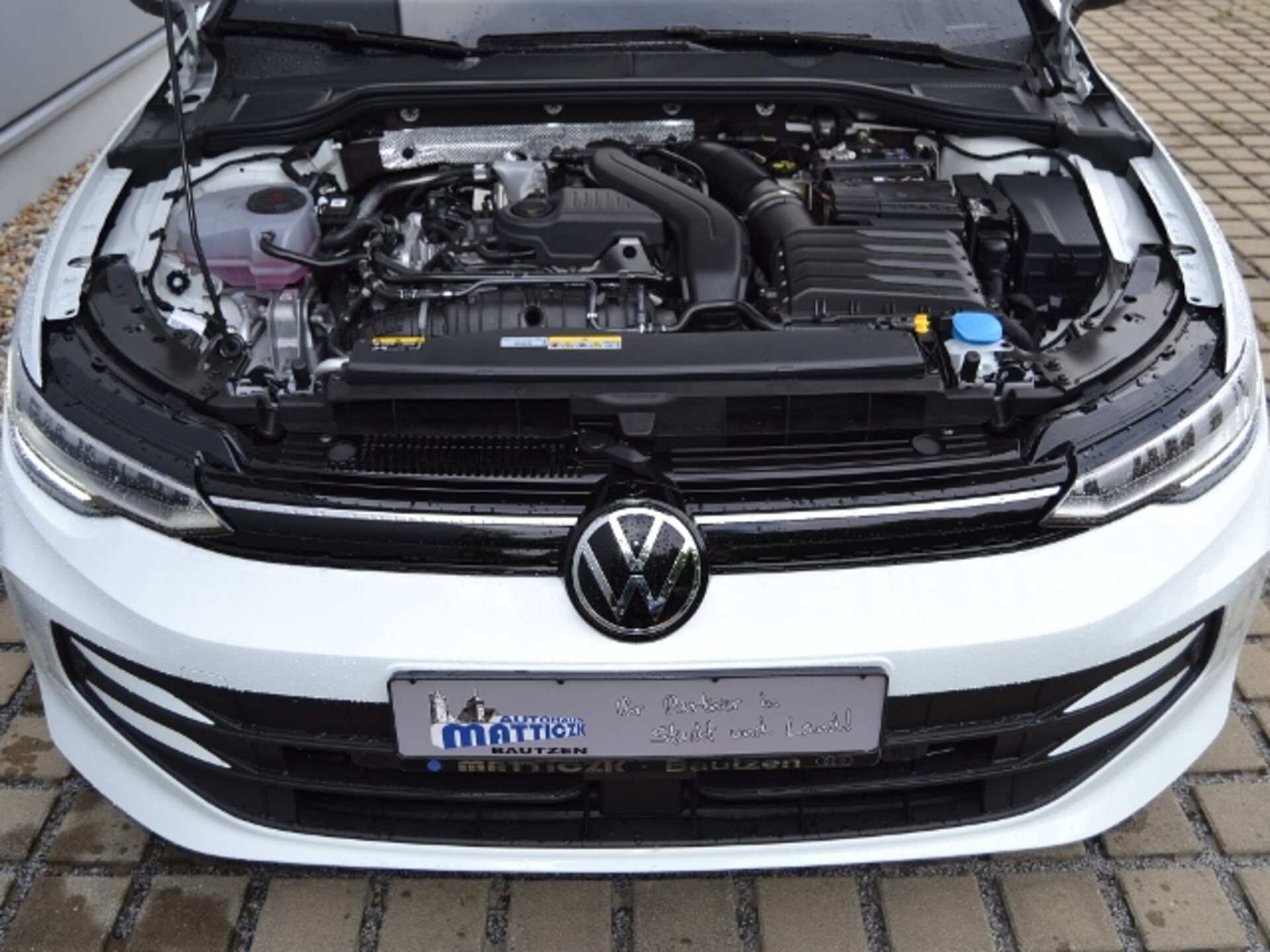 Volkswagen Golf Life