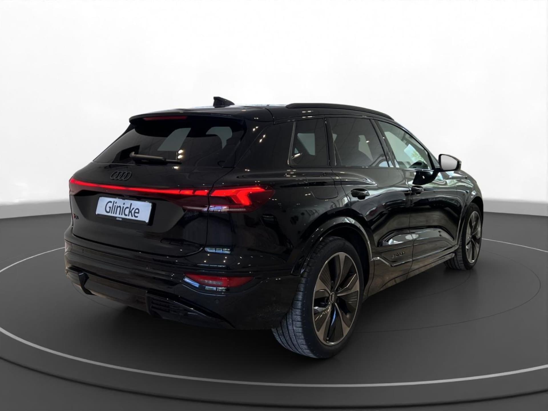 Audi Q6 SUV e-tron