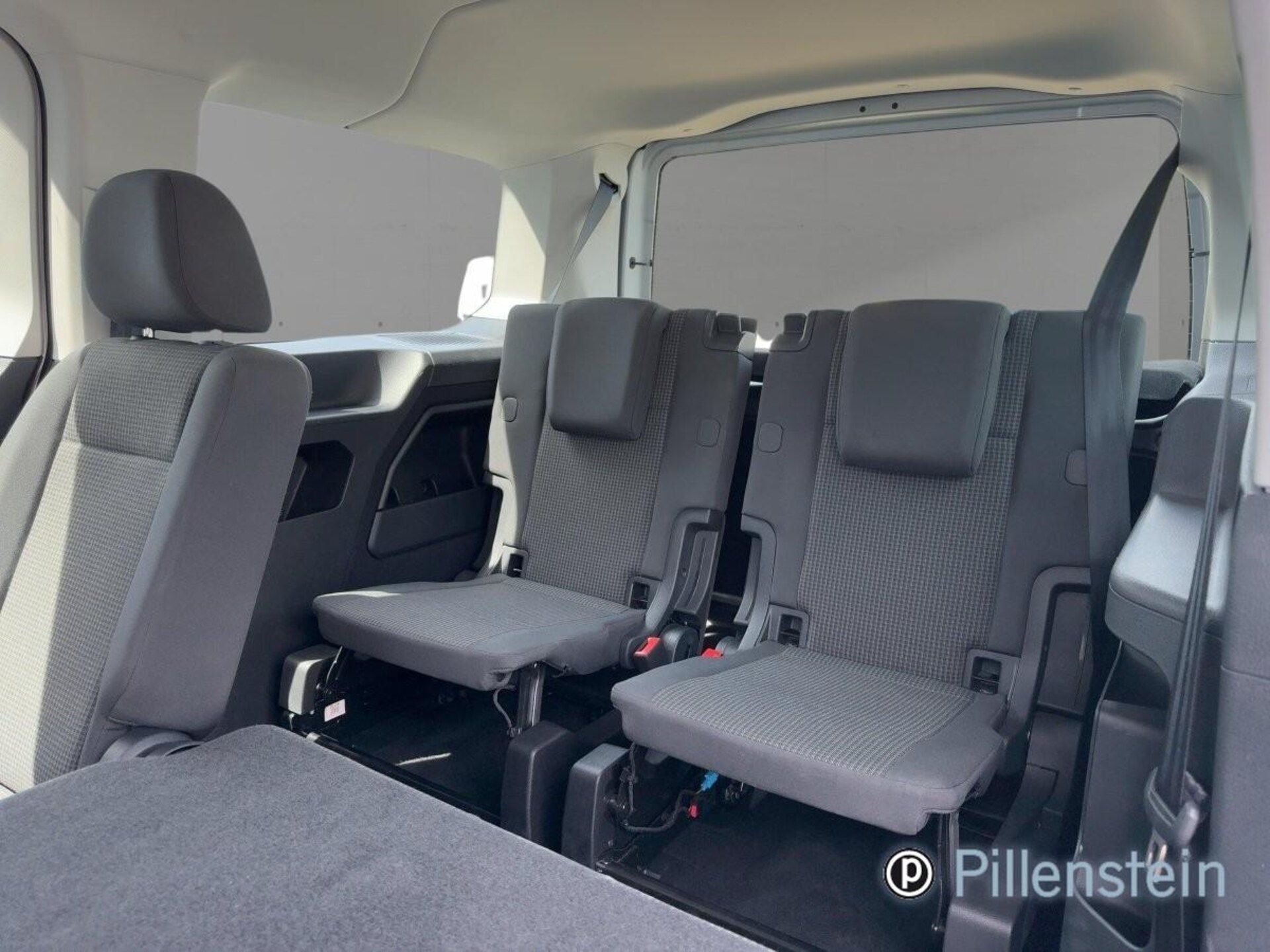 Volkswagen Caddy Maxi Basis-Modell