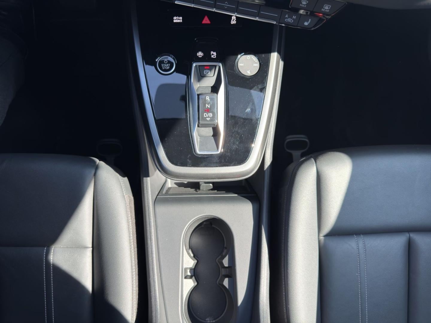 Bild über Audi Q4 Sportback e-tron 45 e-tron - für weitere Informationen kontaktieren Sie den Audi Partner