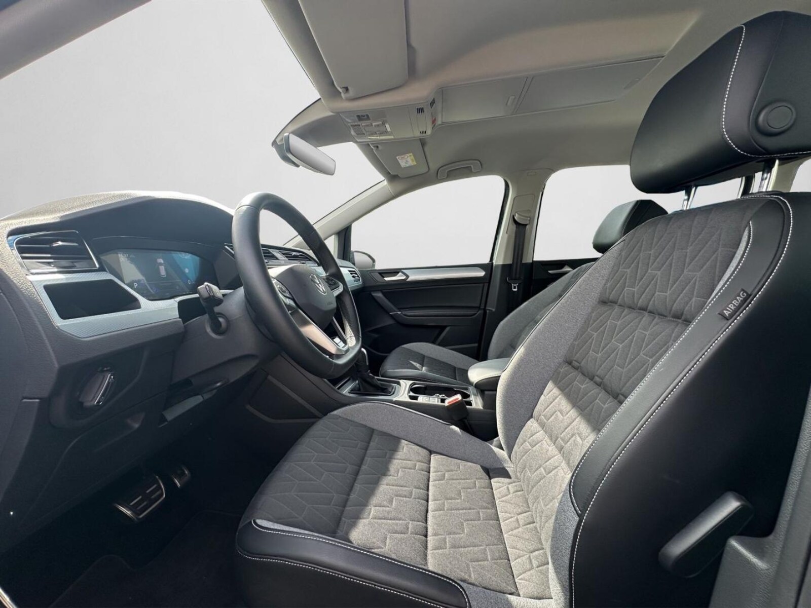 Volkswagen Touran – Bild 12