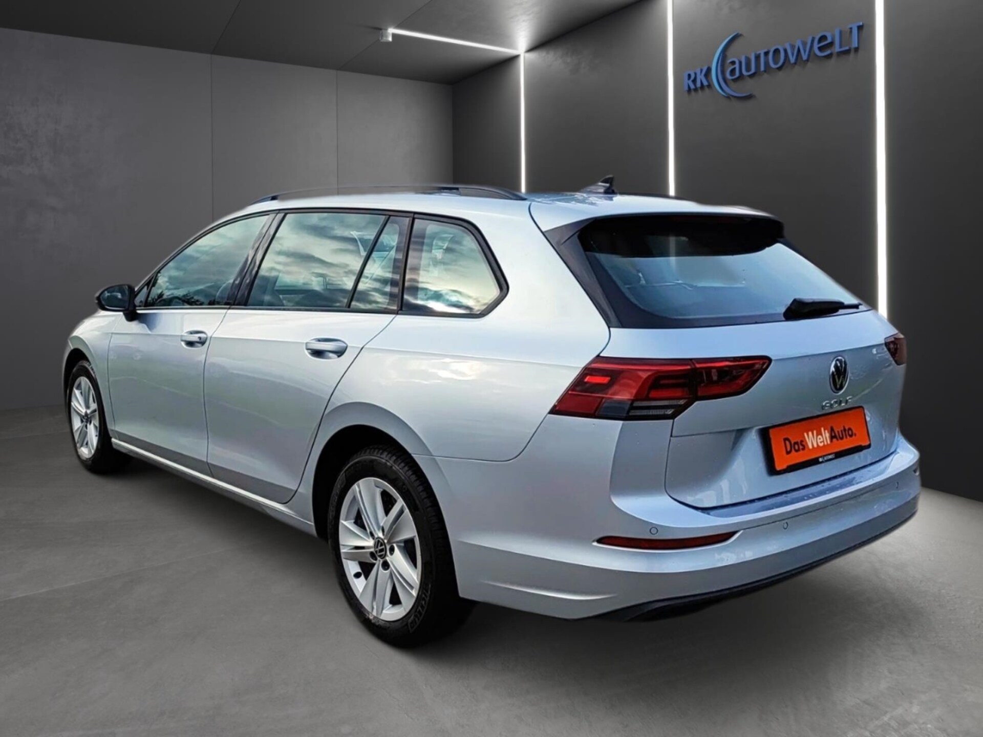 Volkswagen Golf Variant Life
