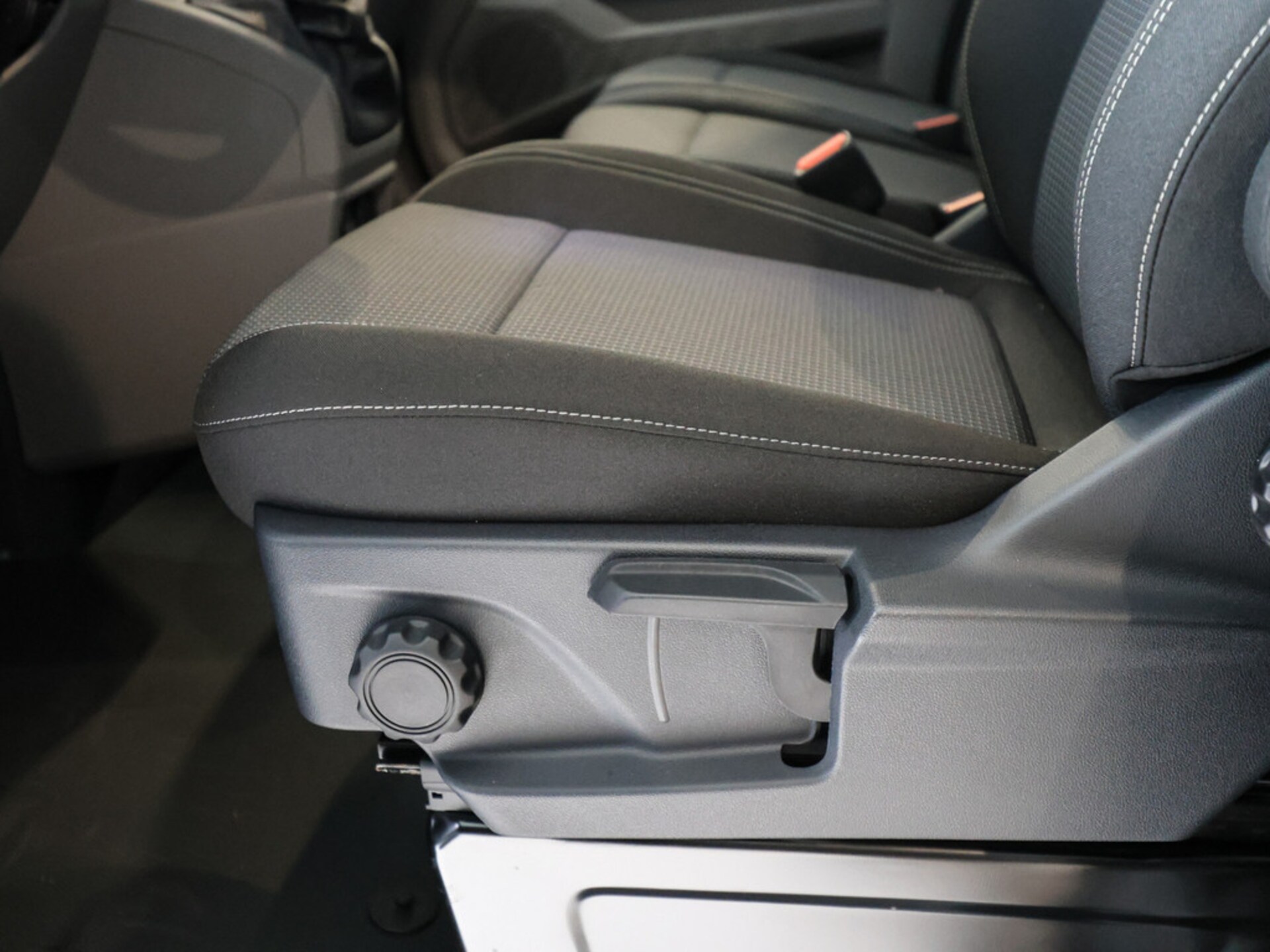 Volkswagen Transporter Kasten kurzer Radstand