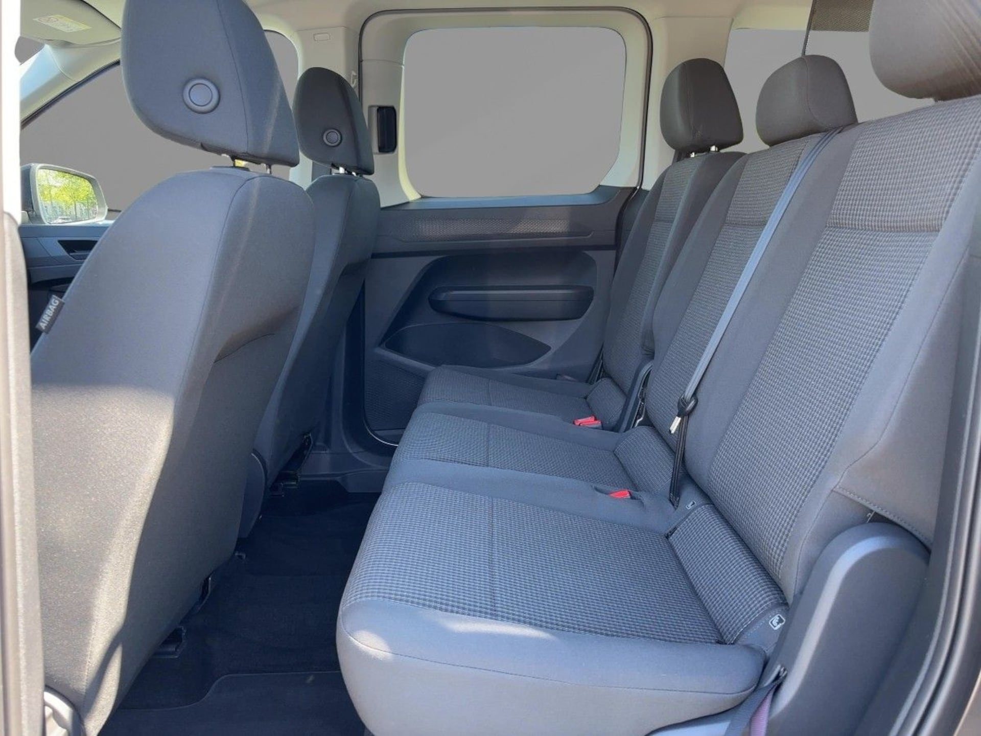 Volkswagen Caddy Basis-Modell