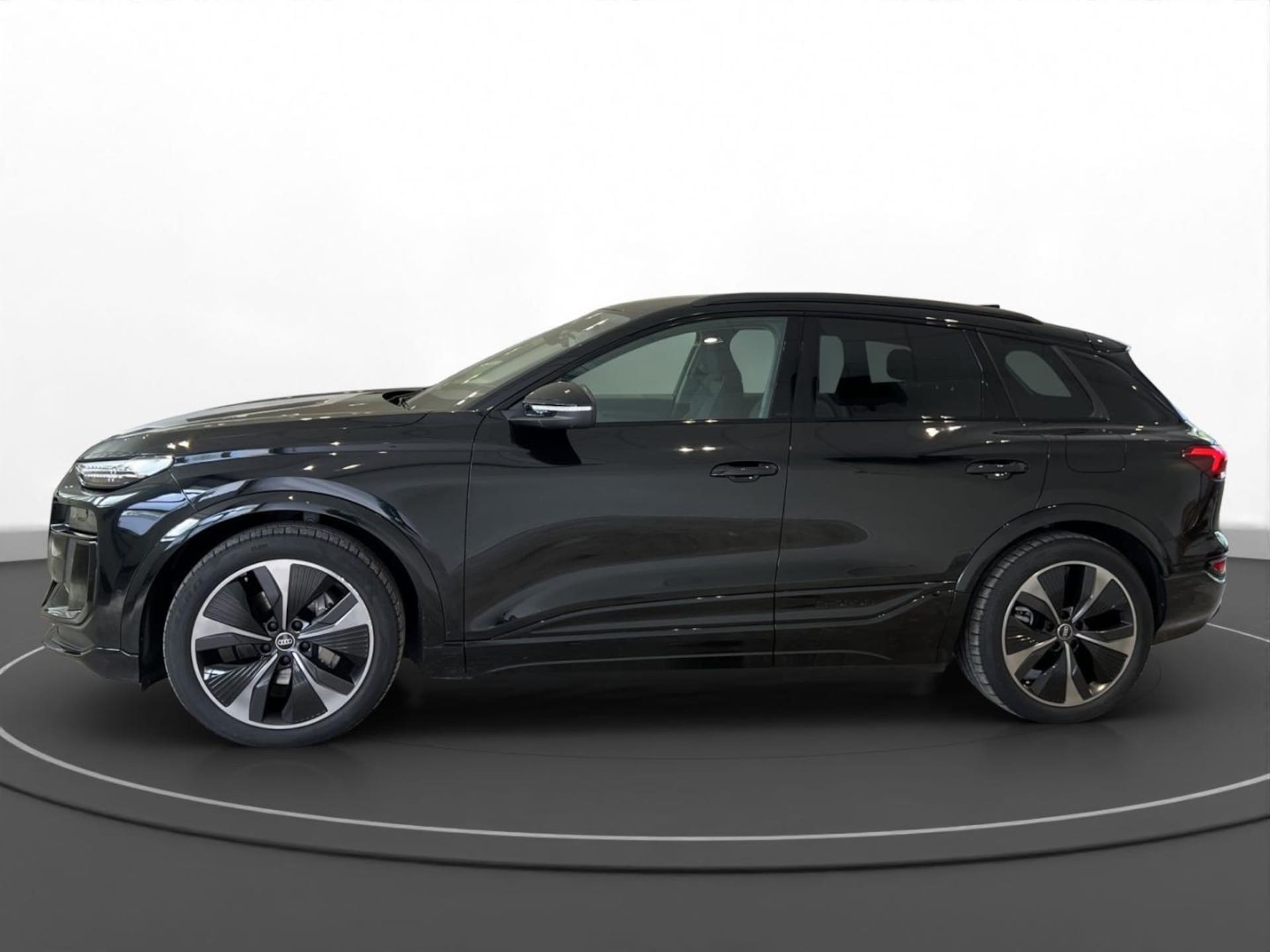 Audi Q6 SUV e-tron