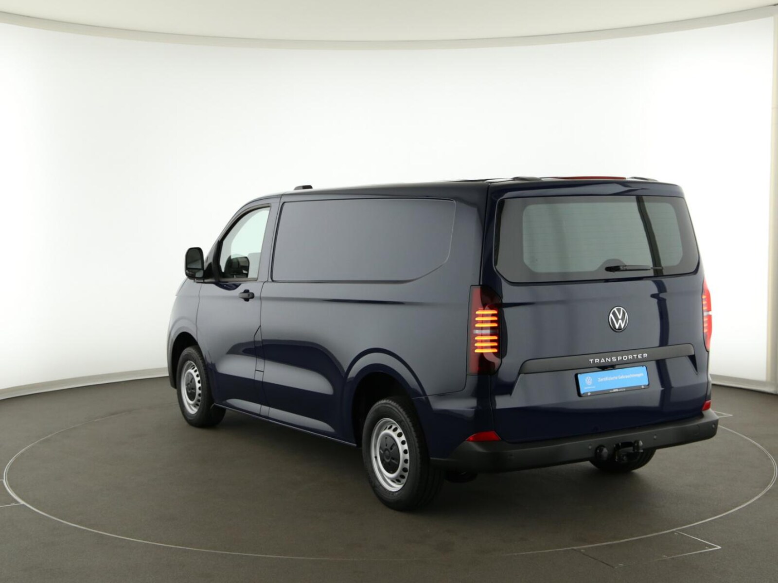 Volkswagen Transporter Kasten kurzer Radstand – Bild 4