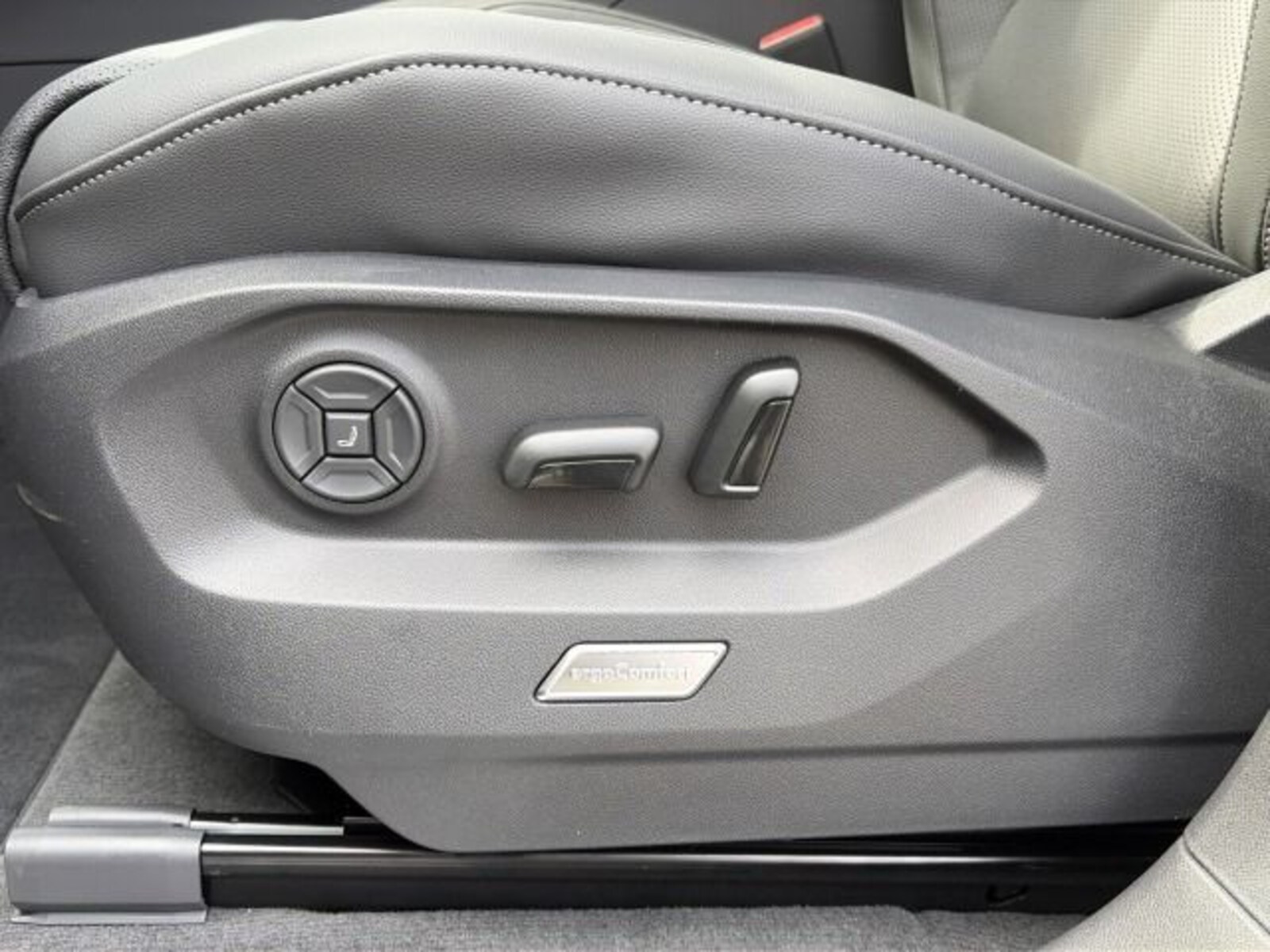 Volkswagen Touareg – Bild 26