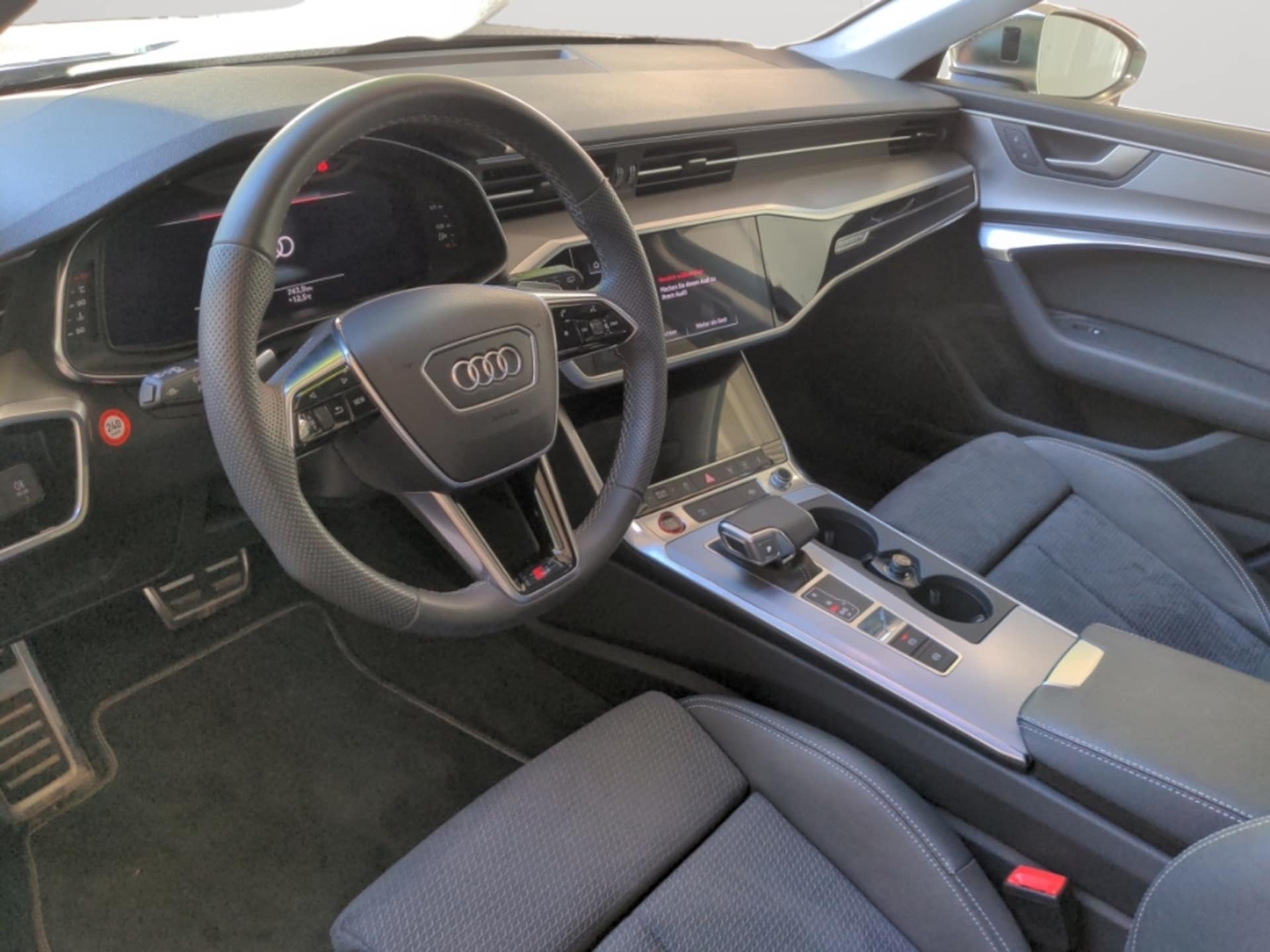 Audi S6 Avant