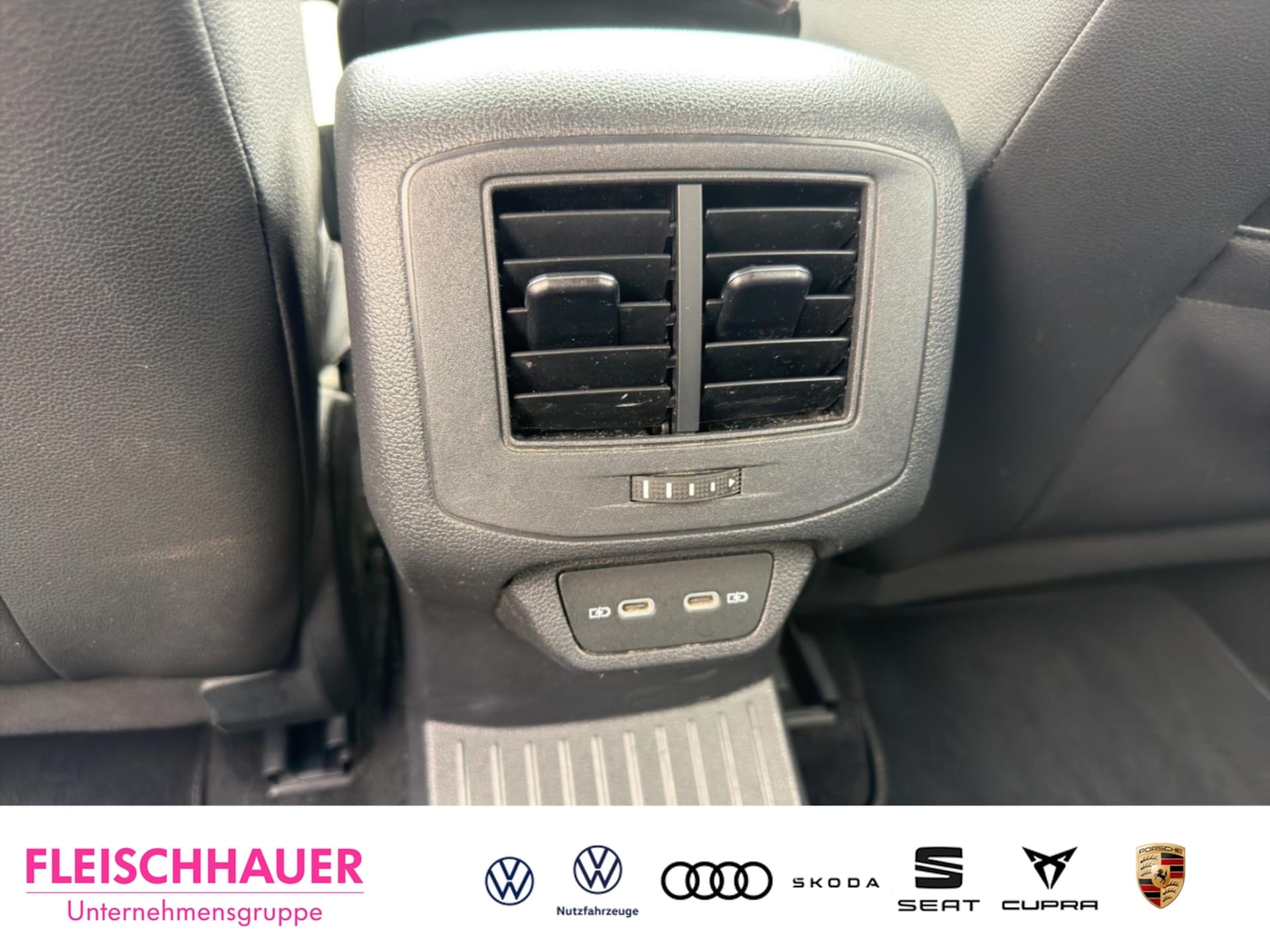 Volkswagen T-Roc R