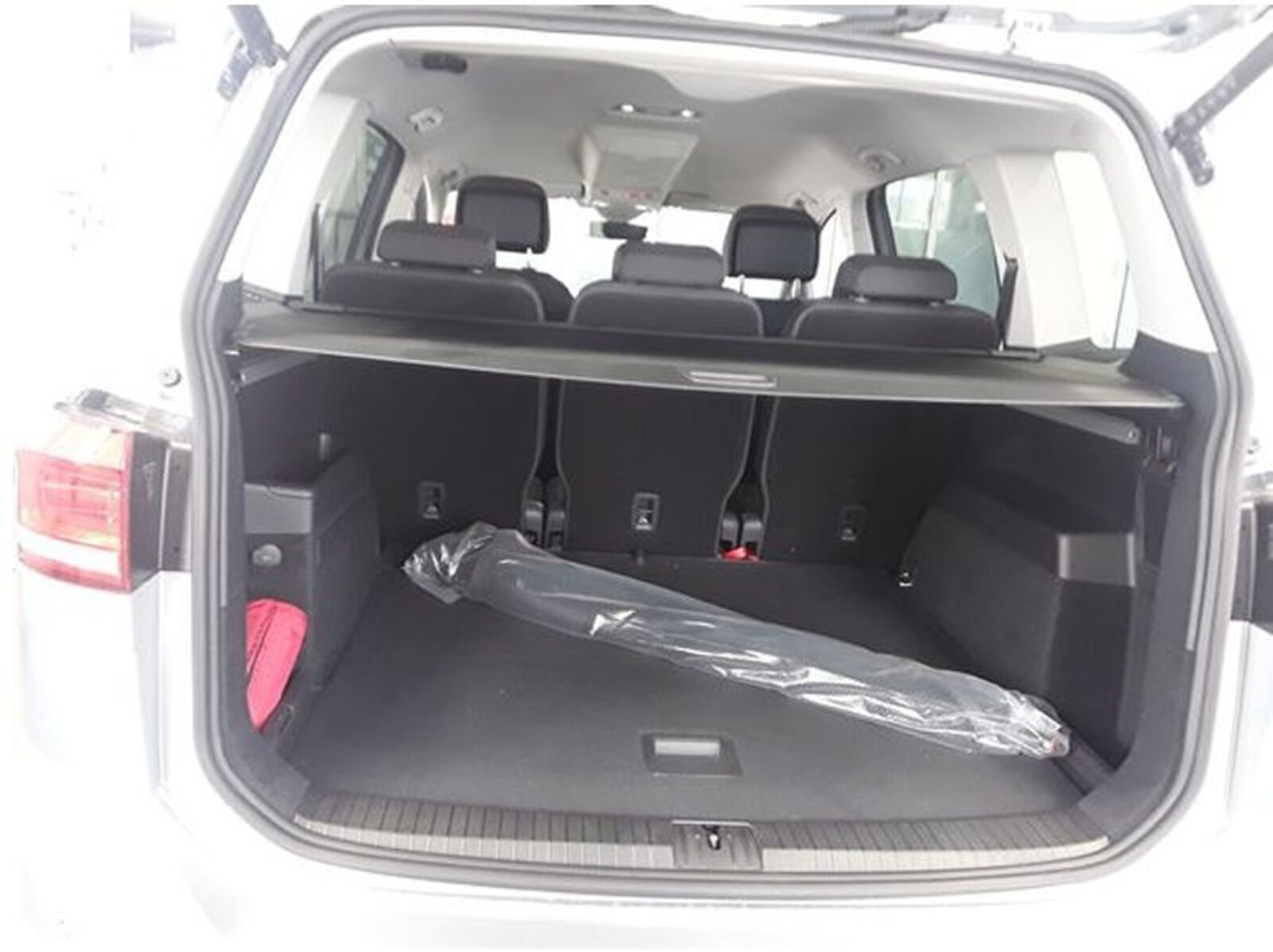 Volkswagen Touran – Bild 8