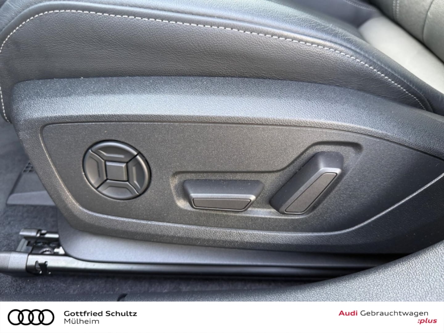 Bild über Audi A3 Sportback S line 35 TFSI S tronic - für weitere Informationen kontaktieren Sie den Audi Partner