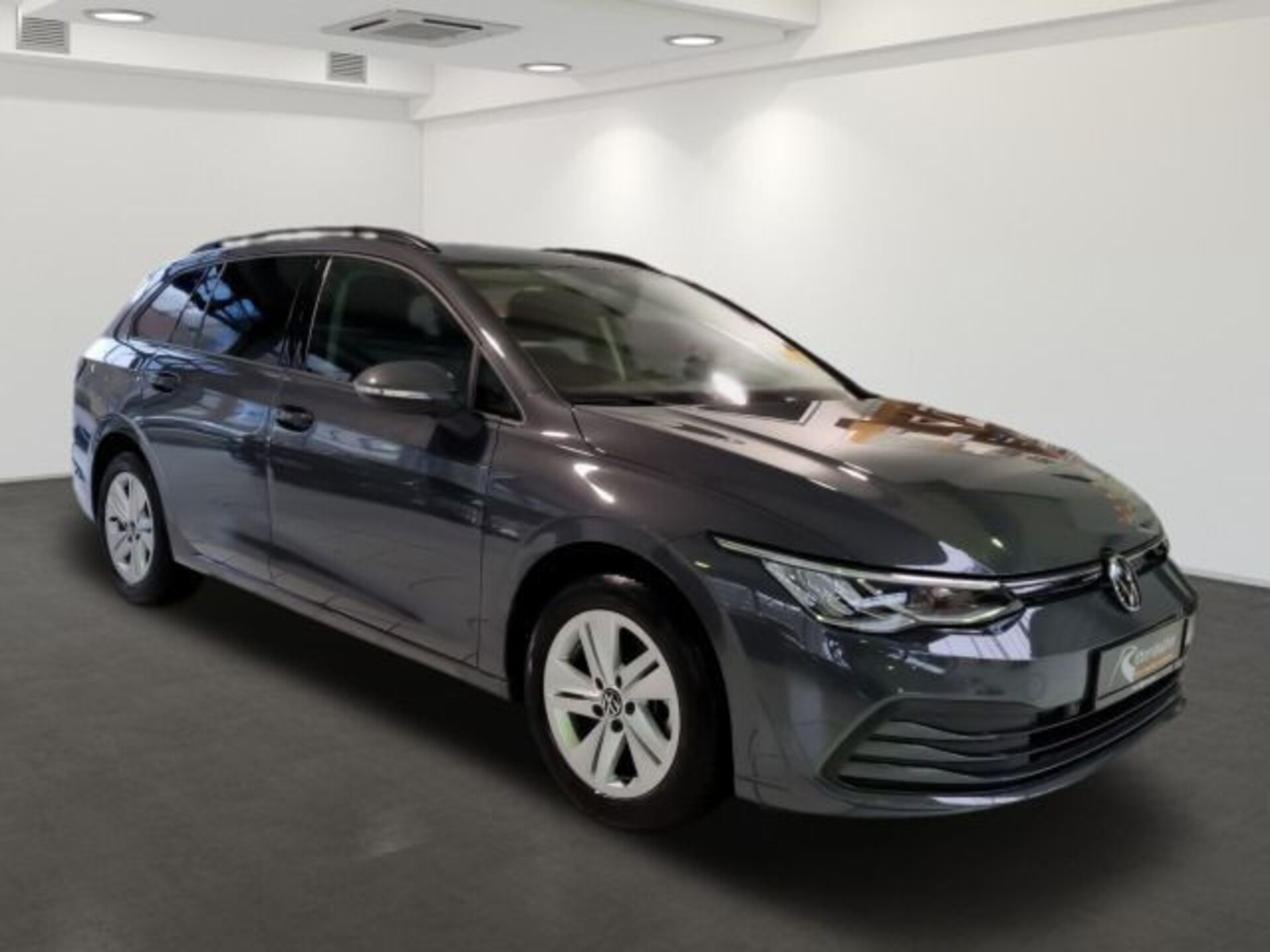 Volkswagen Golf Variant Life