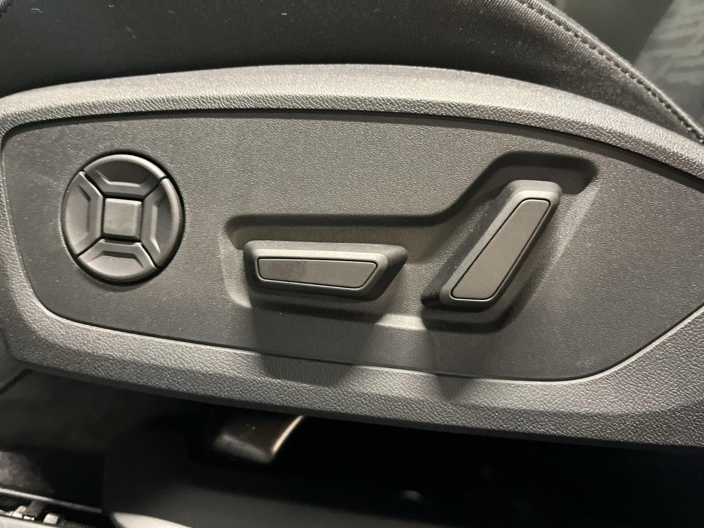 Bild über Audi A5 Avant TDI 150 kW S tronic - für weitere Informationen kontaktieren Sie den Audi Partner