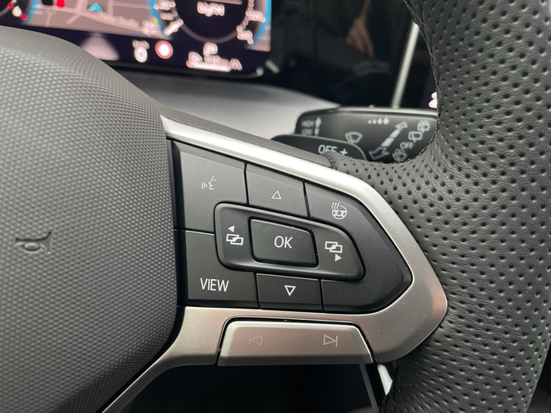 Volkswagen Golf R-Line