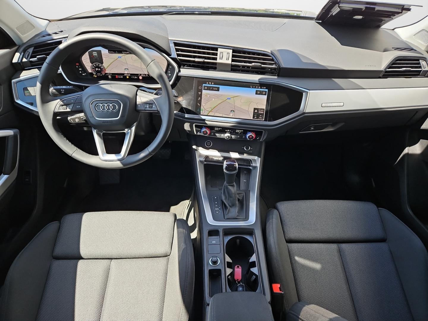 Image about Audi Q3 advanced 35 TFSI S tronic